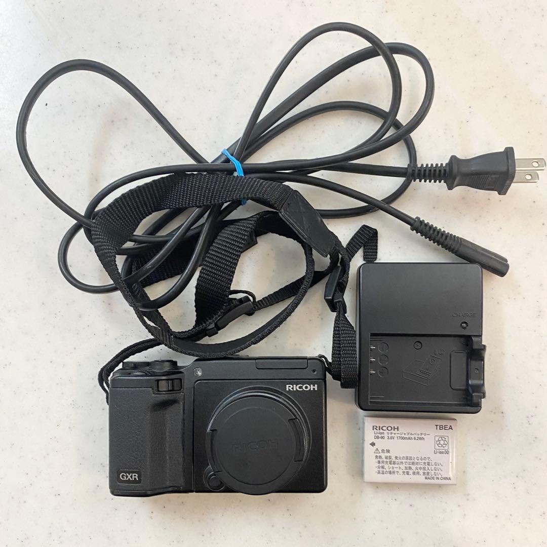 早い者勝ち！RICOH リコーGXR コンパクトデジタルカメラ 本体+標準レンズ