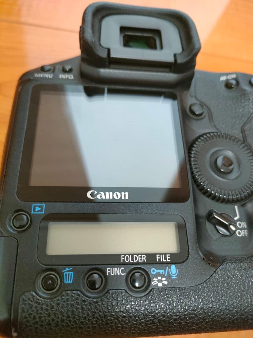 EF28-70mF2.8L+EOS-1DMarkIIIプロフェショナルセット