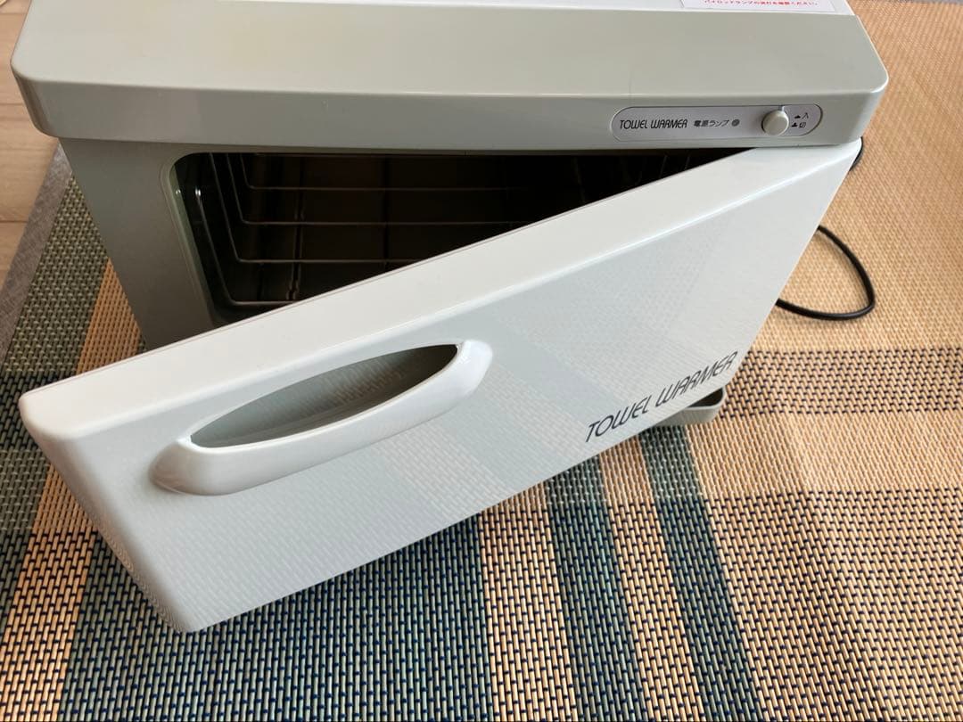 タオルウォーマー DS-7S/F 内容量7.5L コンパクト ホワイト　美品