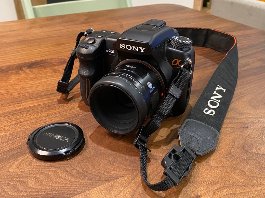 SONY α700 デジタル一眼レフ　ミノルタ単焦点50㎜AFレンズ付　動作品