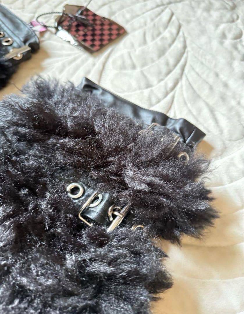 即購可cfierce ブラック　ファー　レッグウォーマー　y2k 00s