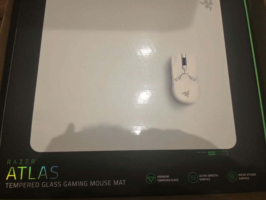 razer atlas 白　マウスパッド　ガラス　箱付き