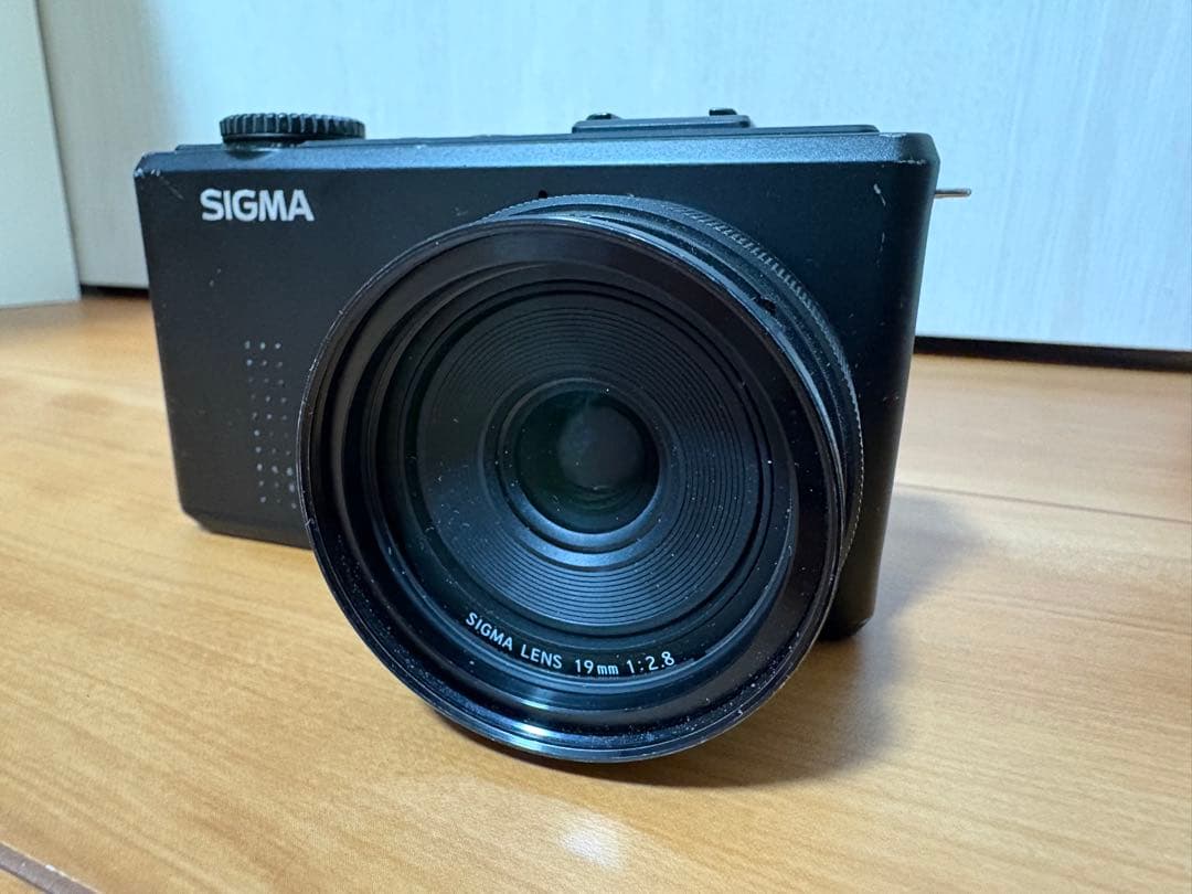 デジタルカメラ SIGMA DP1 merrill