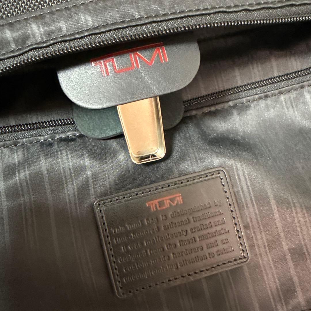極美品 TUMI トライ フォールド ガーメントケース 22133DH