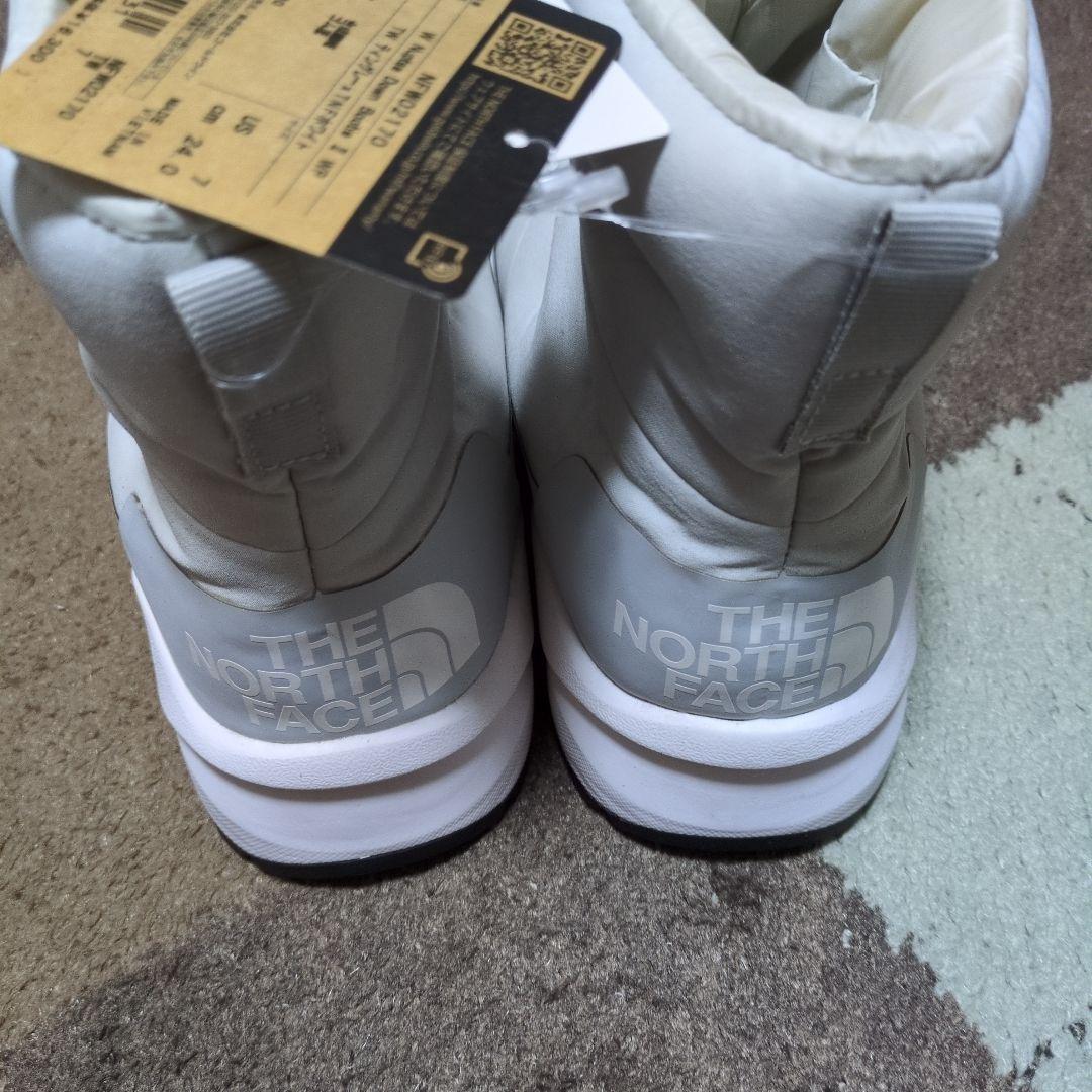 未使用24cmザノースフェイスヌプシダウンブーティー防水ブーツNFW02170