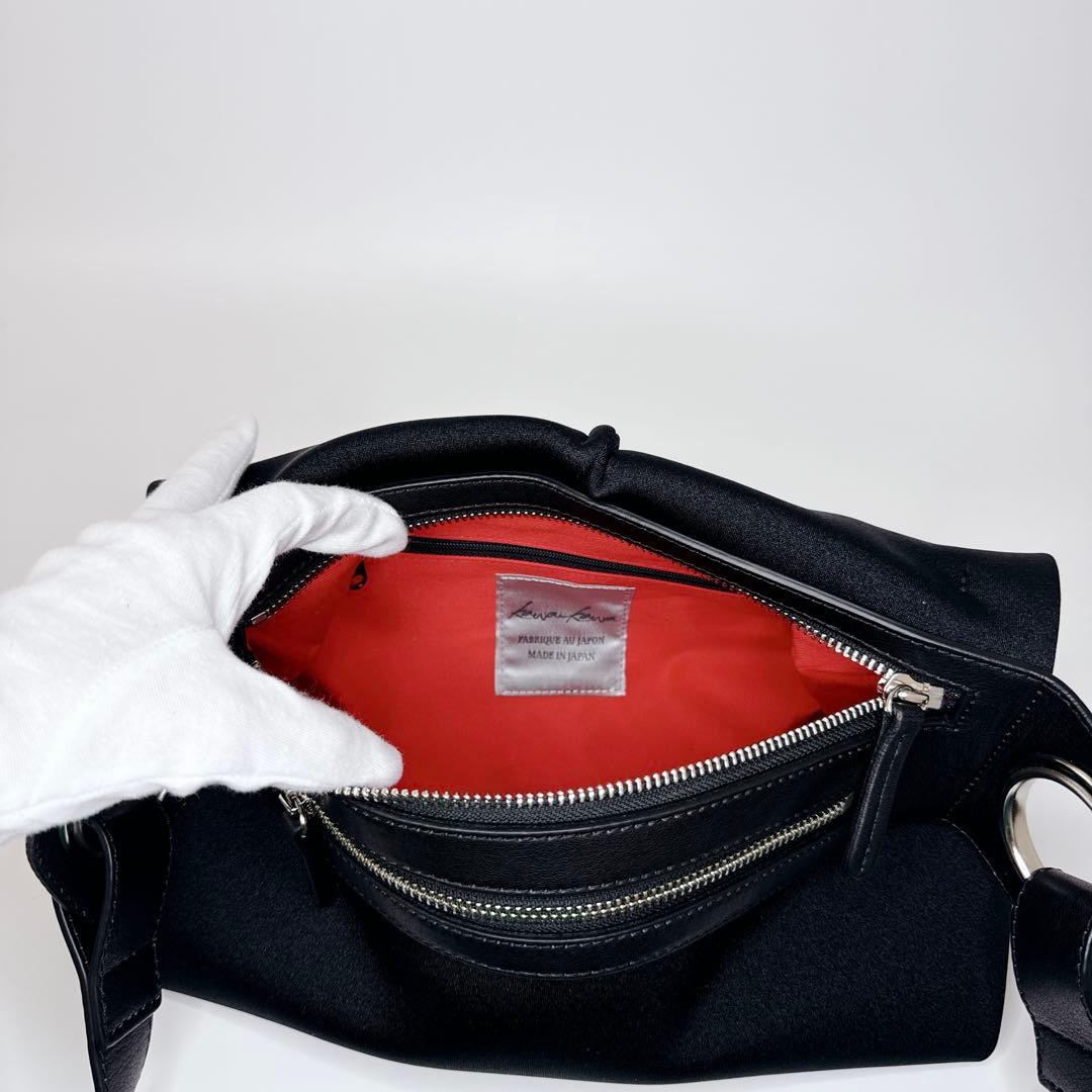 【未使用品級】kawa-kawa wet ハトメ　ボディバッグ　ブラック