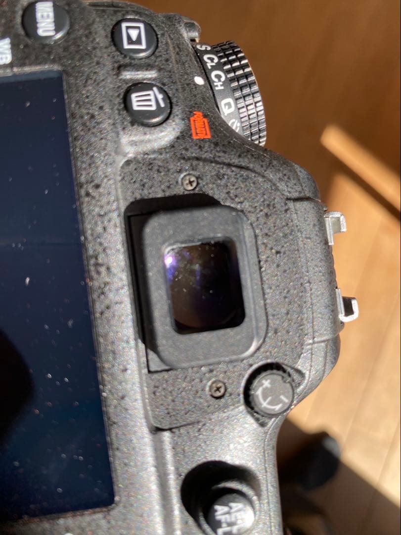 Nikon D7200 一眼レフと、便利な レンズ2本＋三脚＋バッグセット