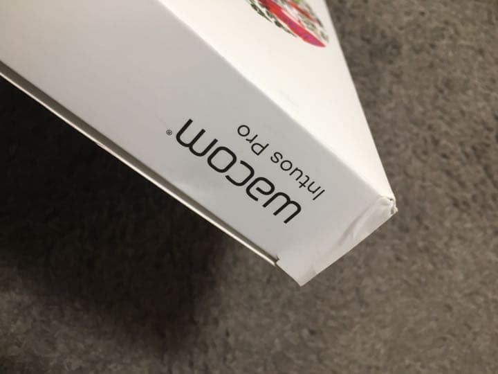 ワコム Intuos Pro Medium ペンタブレット PTH-660/K…