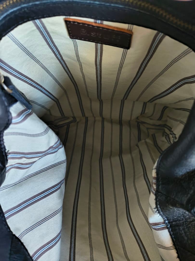 Ｂ.stuff アンナ　リュック　大　黒