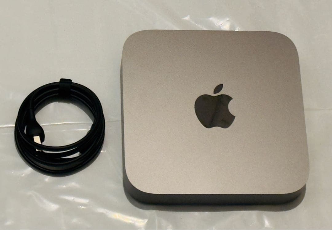 Macデスクトップ Apple Mac mini (2018) i3 / 8GB / 256GB