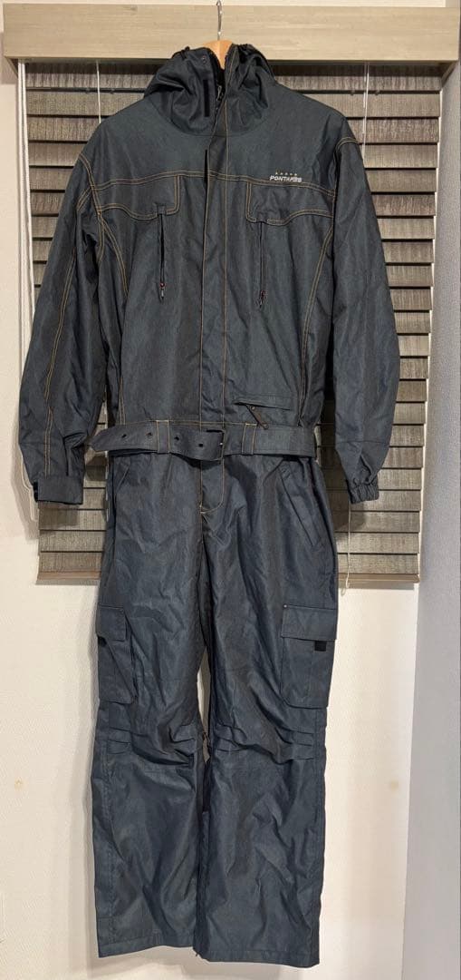 スノーボードウェア　ツナギ　ダークグレーMサイズ