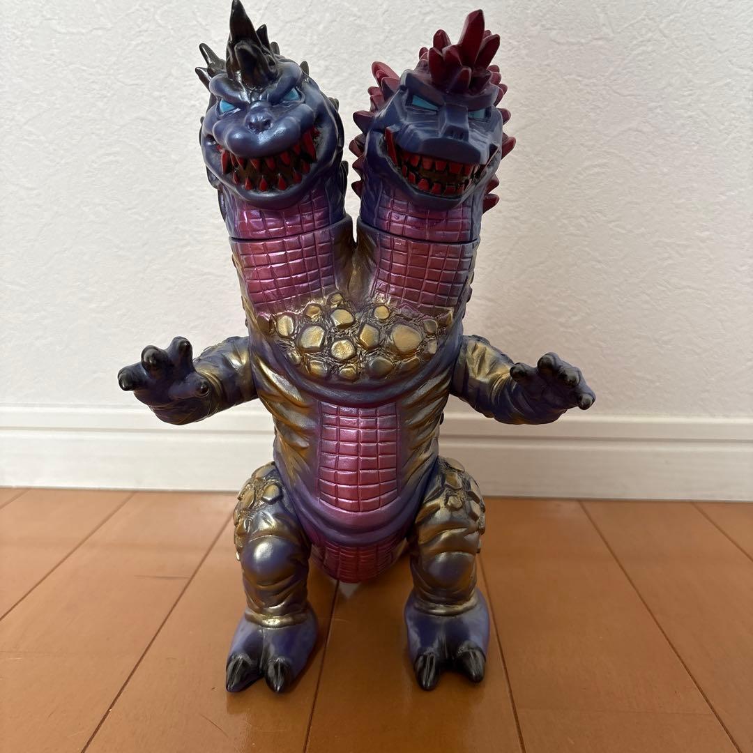 マックストイ　まんだらけ　札幌店限定カラー　デュアロス　ソフビ