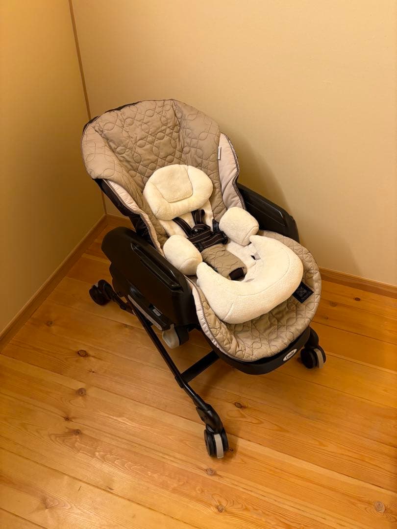 コンビ/ハイローベッド ネムリラ AUTO SWING ダッコプラス