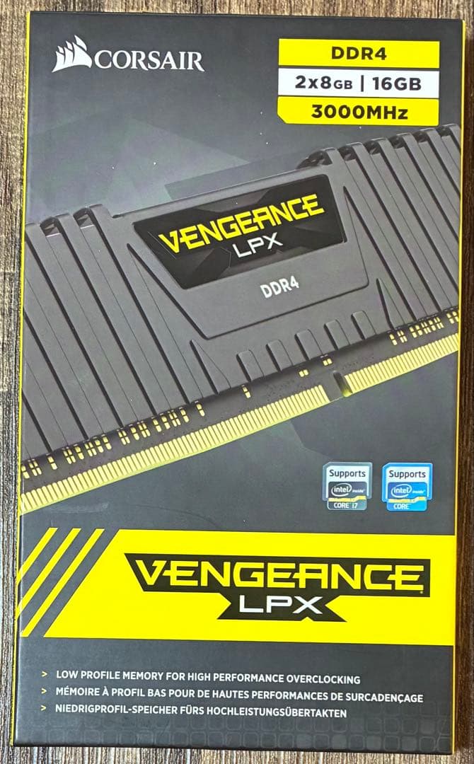 【中古】DDR4-3000 16GB(8GB×2枚) CORSAIR