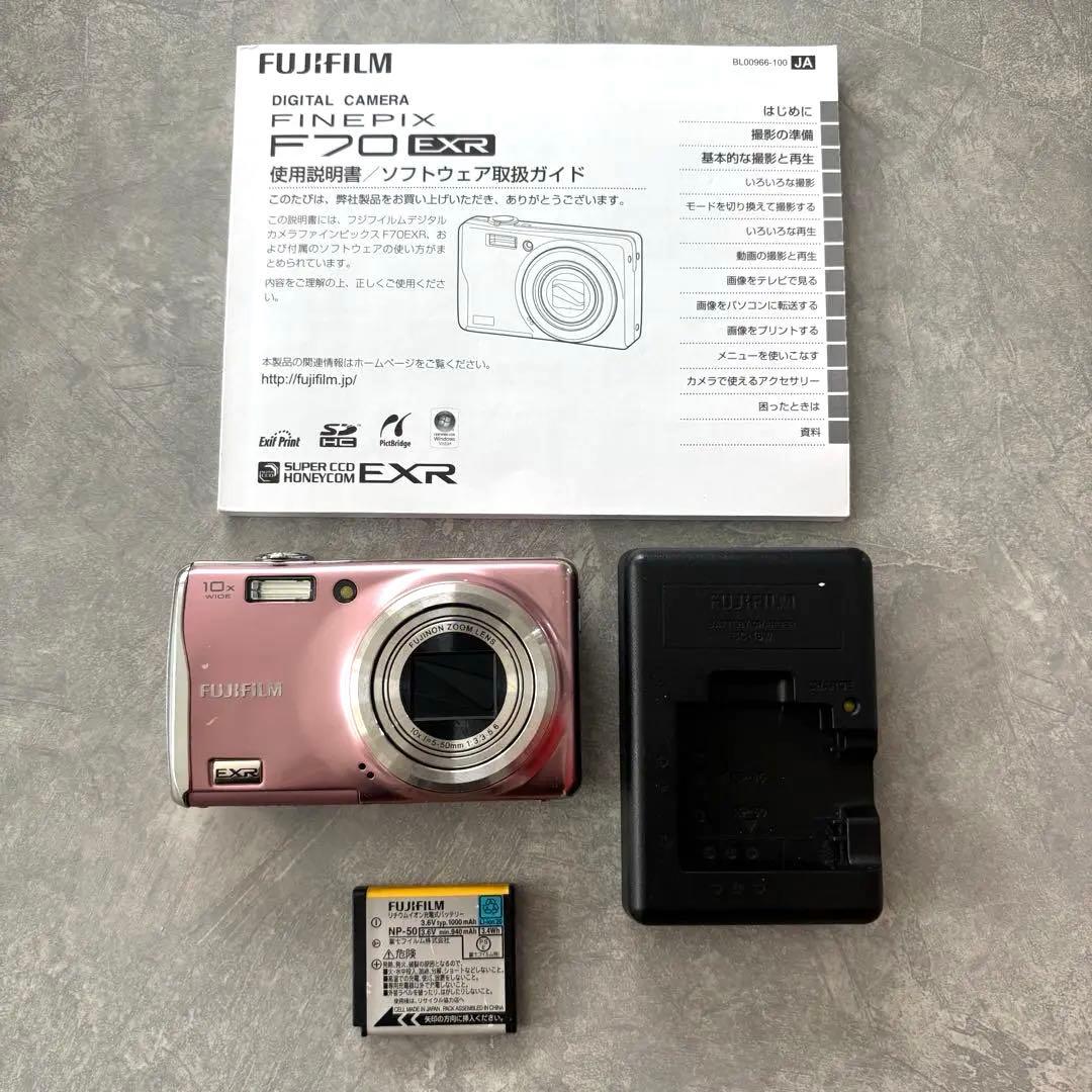 FUJIFILM FINEPIX F70EXR ピンク ※レンズカバー難あり