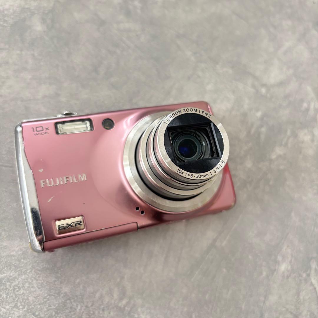 FUJIFILM FINEPIX F70EXR ピンク ※レンズカバー難あり