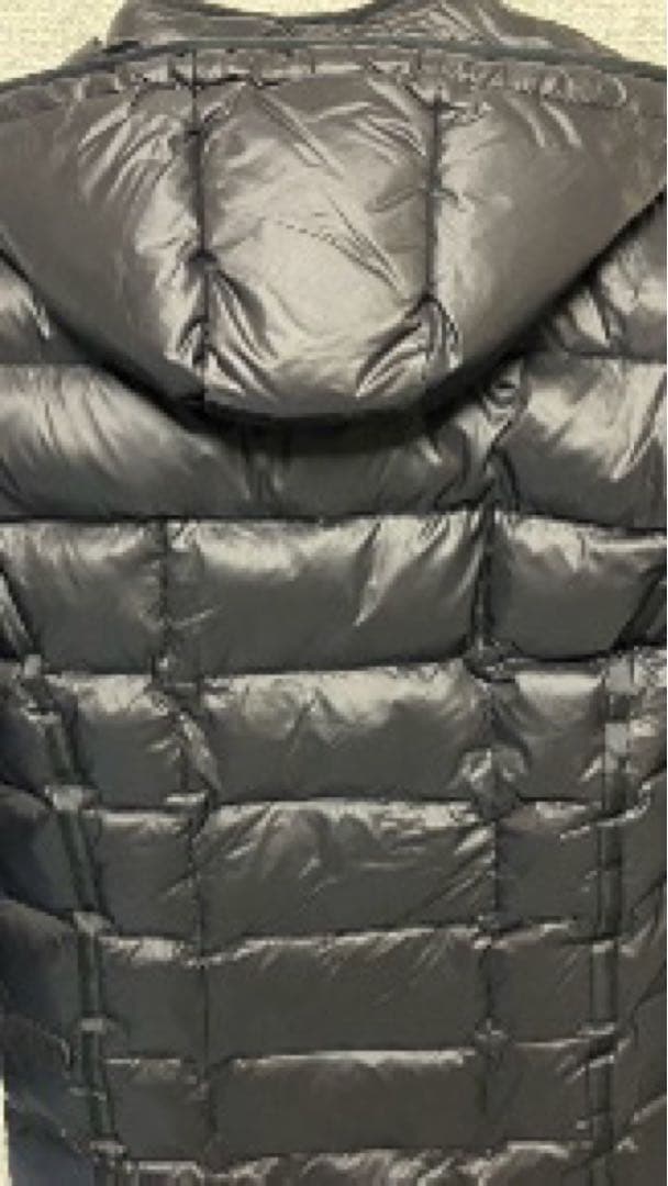 MONCLER 黒 ダウンジャケット フード付き　サイズ2