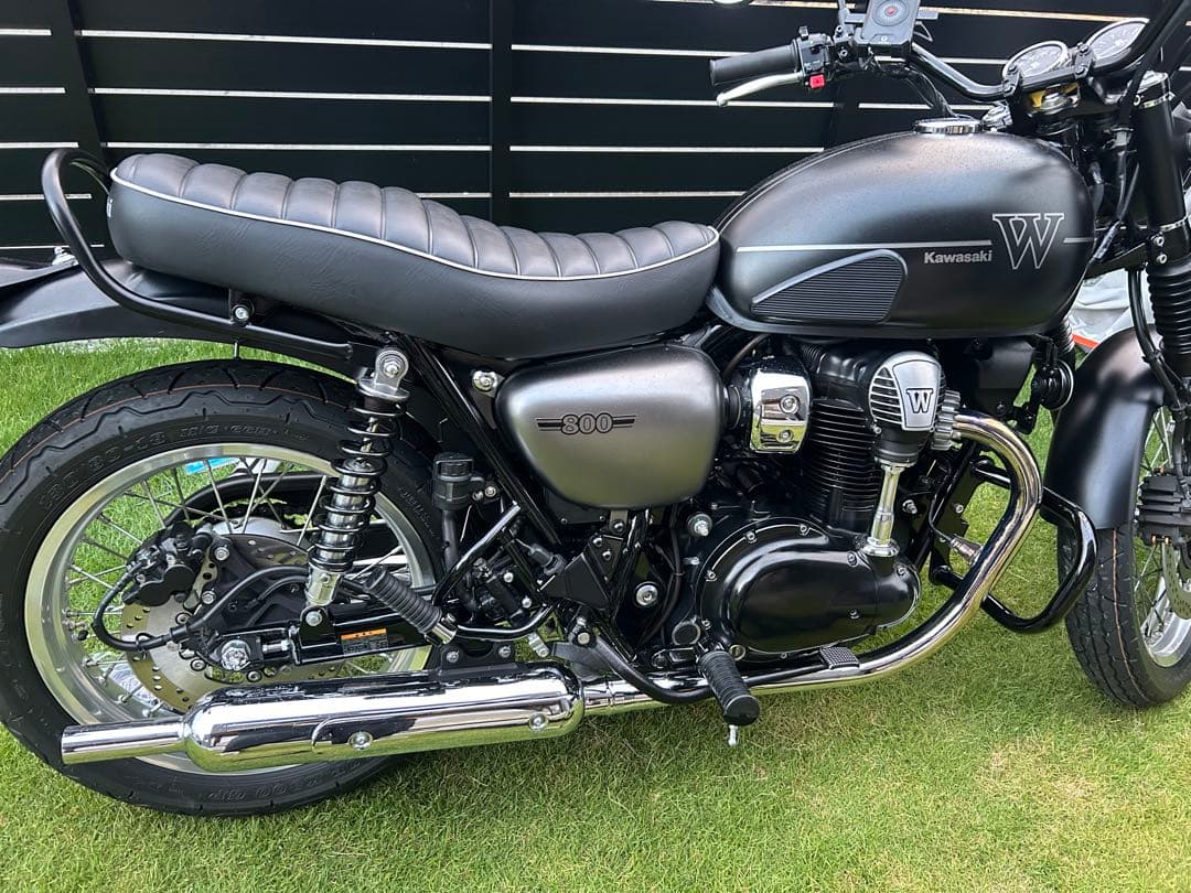 カワサキ W800 純正シート