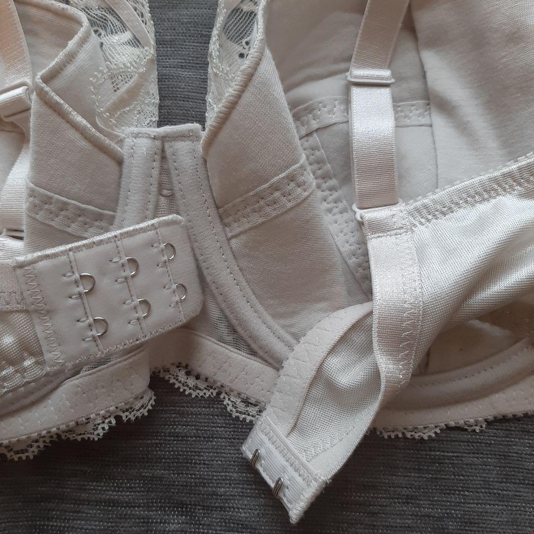 大人気　ト リンプ フルカップブラ F80 3色　収まる 楽　肌着 人気