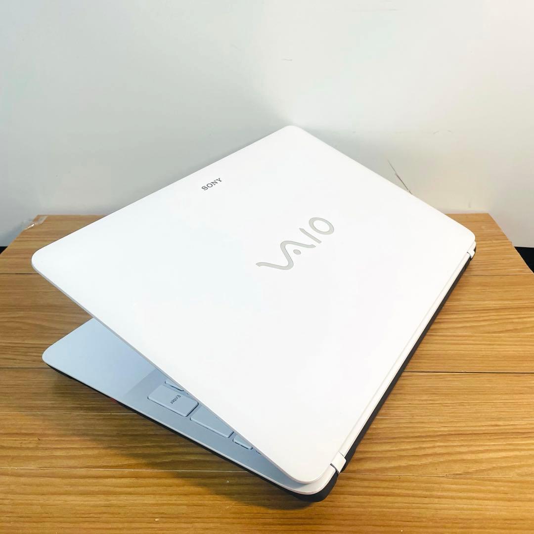 美麗デザイナーズホワイトVAIO SSD512メモリ8Gwin11オフィスDVD