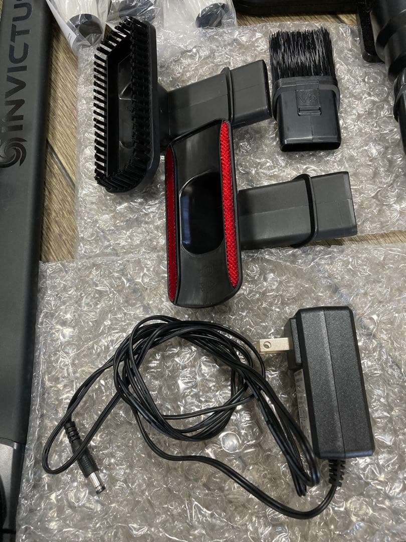 インビクタス ワン　スティッククリーナーフィルター6個付き　ブラック