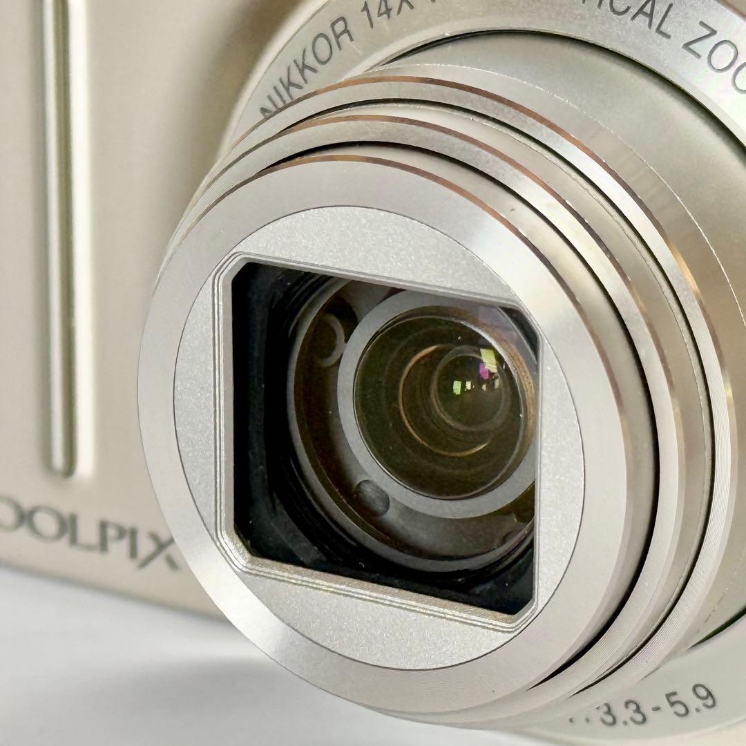 デジタルカメラ Nikon COOLPIX S8200