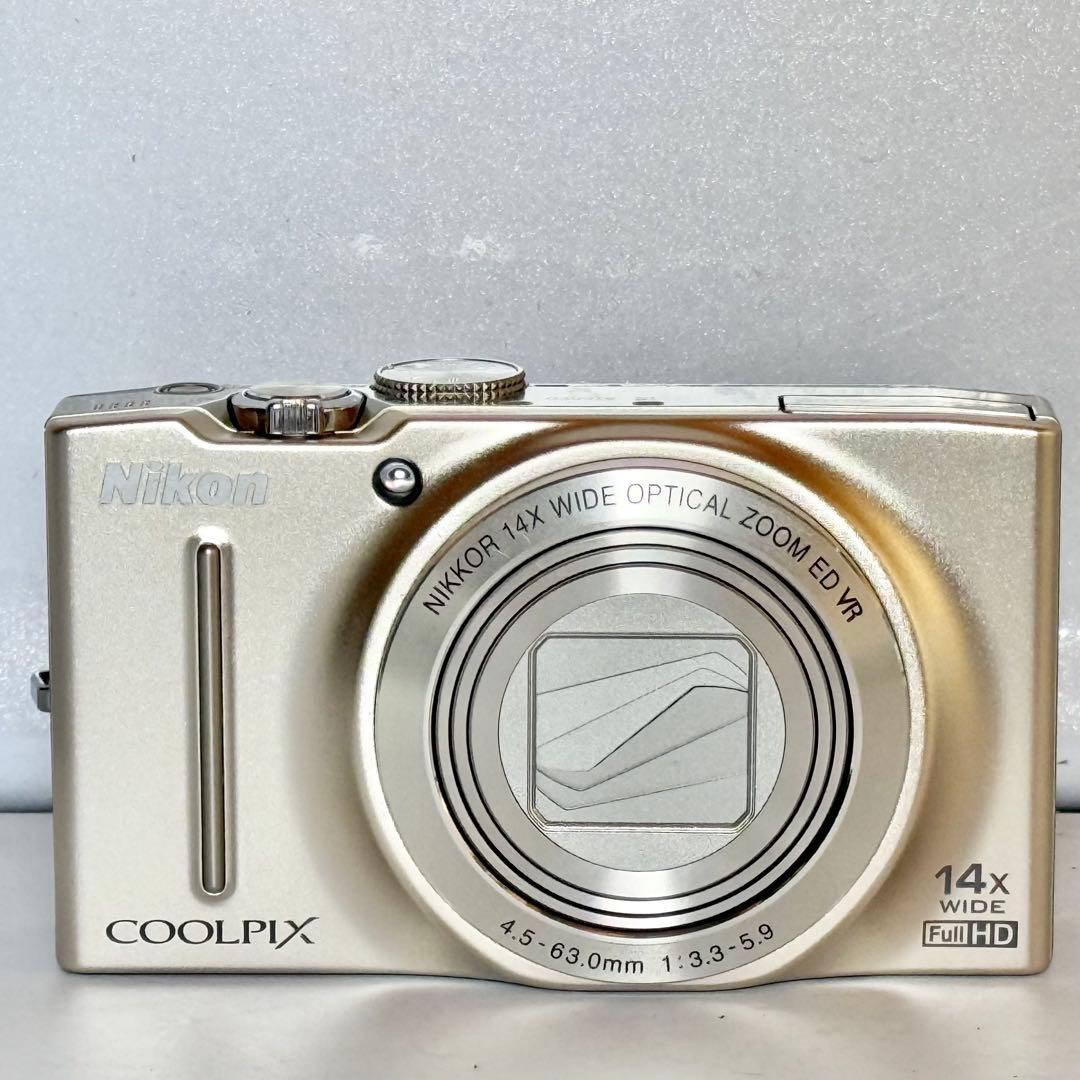 デジタルカメラ Nikon COOLPIX S8200