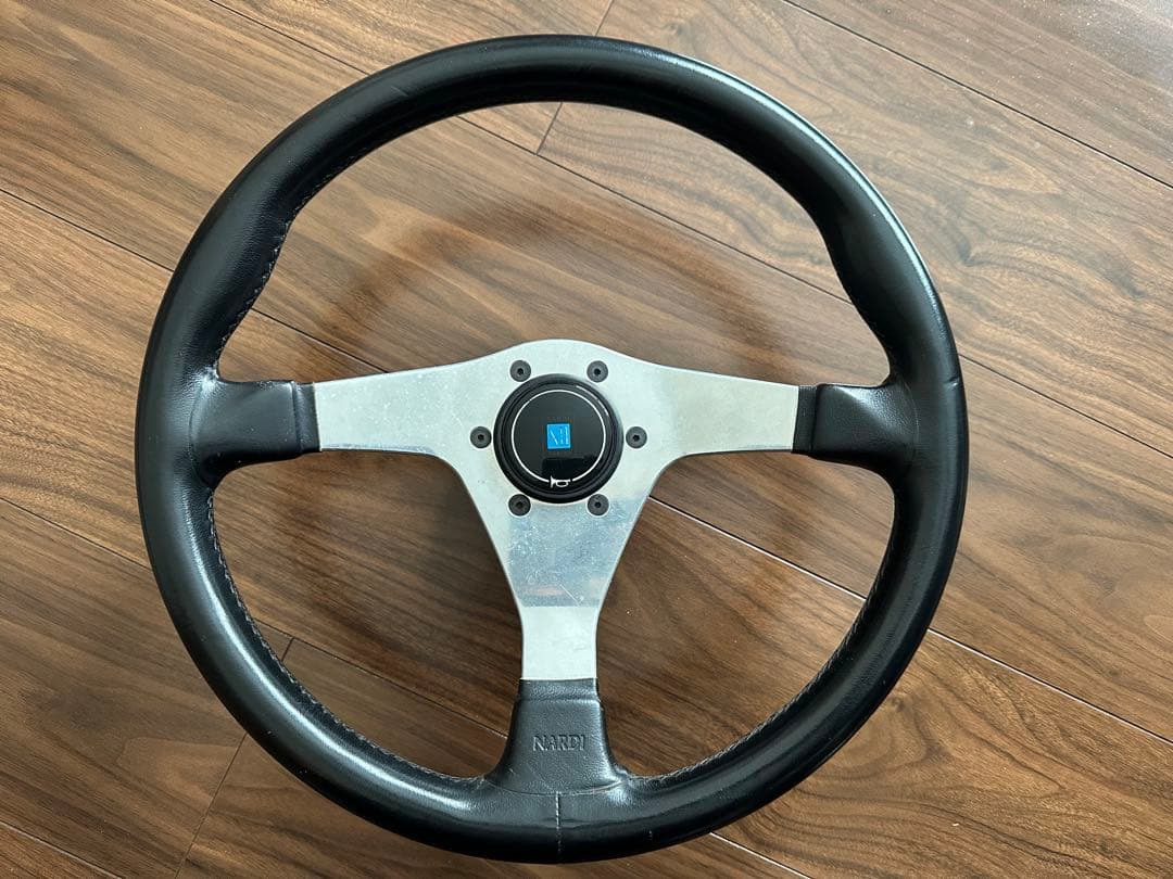 NARDI ナルディ 3本スポークステアリング