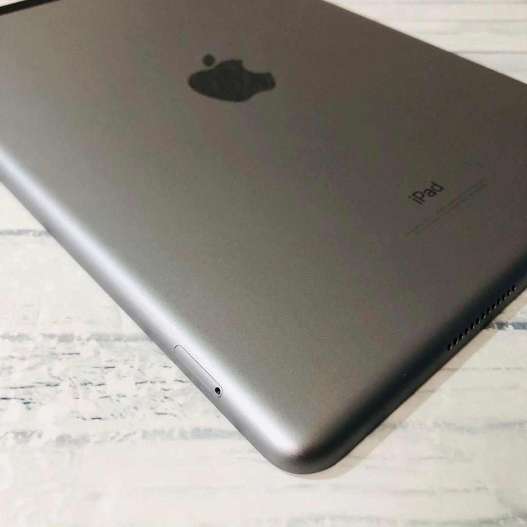 iPad 第6世代 32GB SIMフリー　管理番号：252