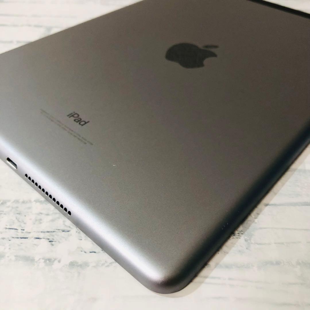 iPad 第6世代 32GB SIMフリー　管理番号：252