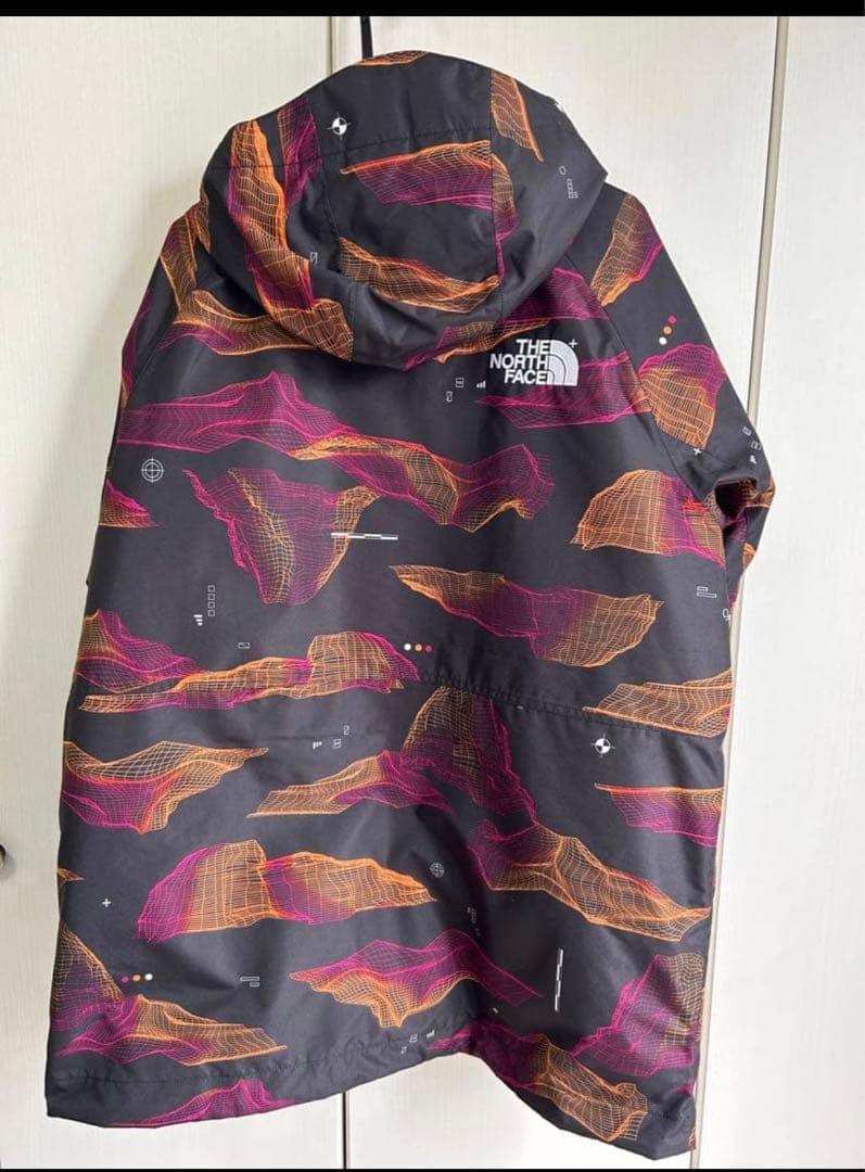スノーボードウェア　スキーウェア　ジャケット　ノースフェイス