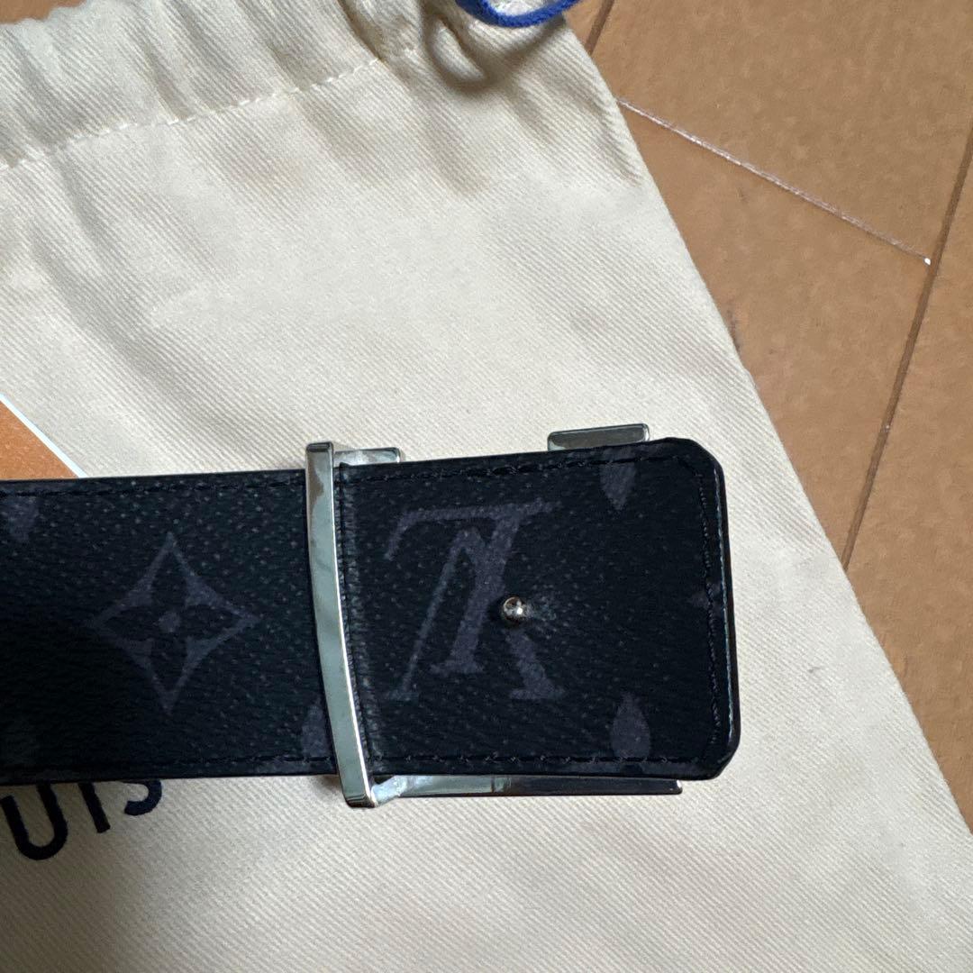 【li】ルイ・ヴィトンのベルト（サンチュール・LVイニシャル）