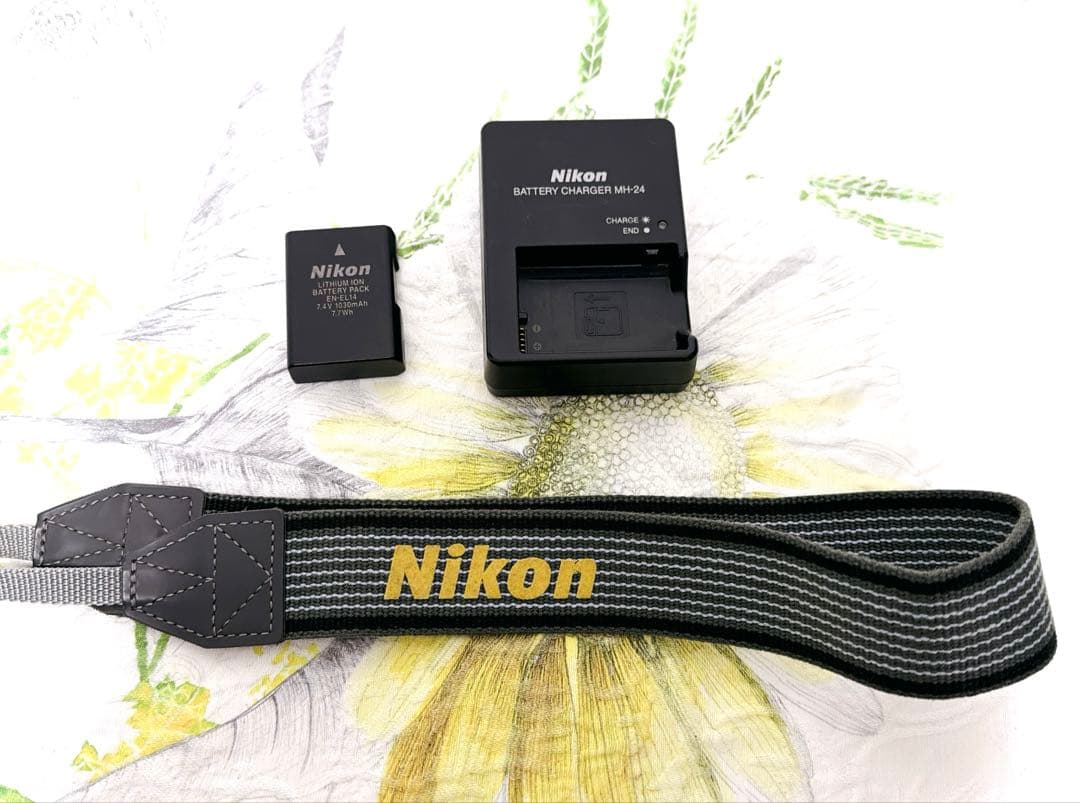 ❤️超新品級❤️一眼レフ❤️Nikon D5200 レッド❤️希少カラー