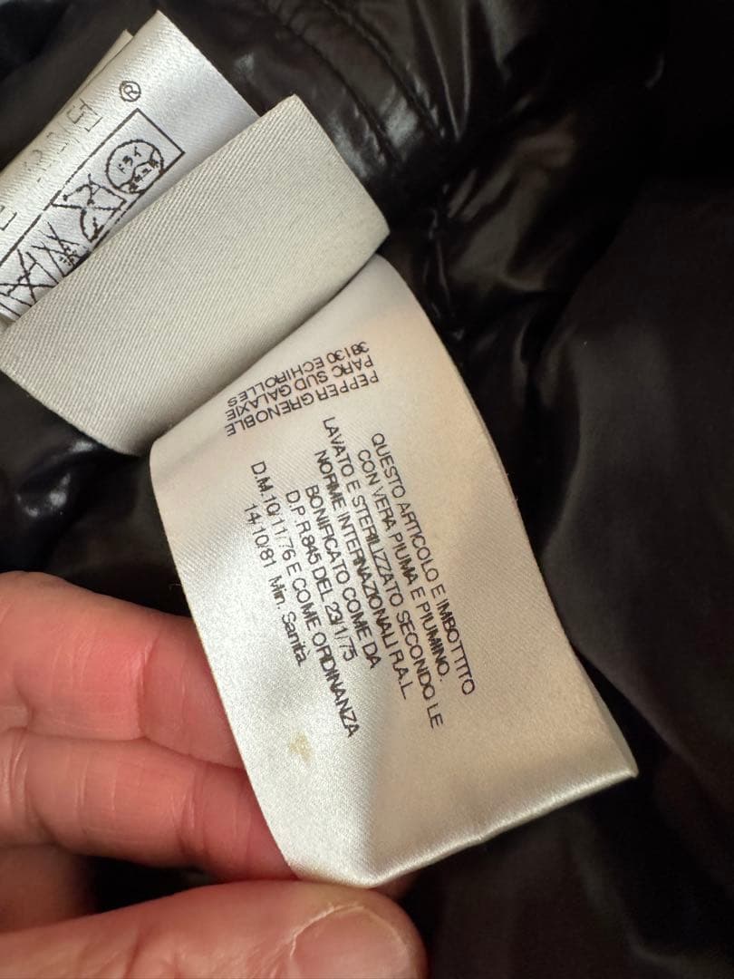 【美品】MONCLER モンクレダウンコート ダウンジャケット ブラック