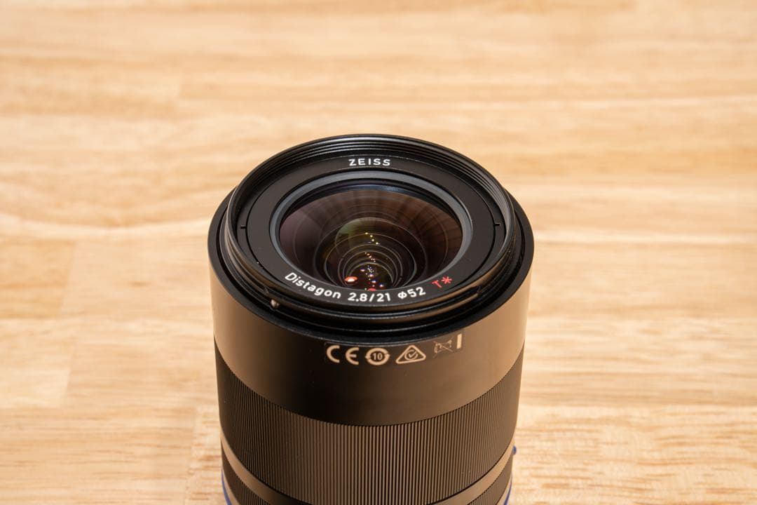 ZEISS Loxia 2.8/21 単焦点レンズ