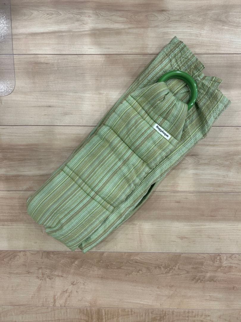 あっきースリング　浅緑