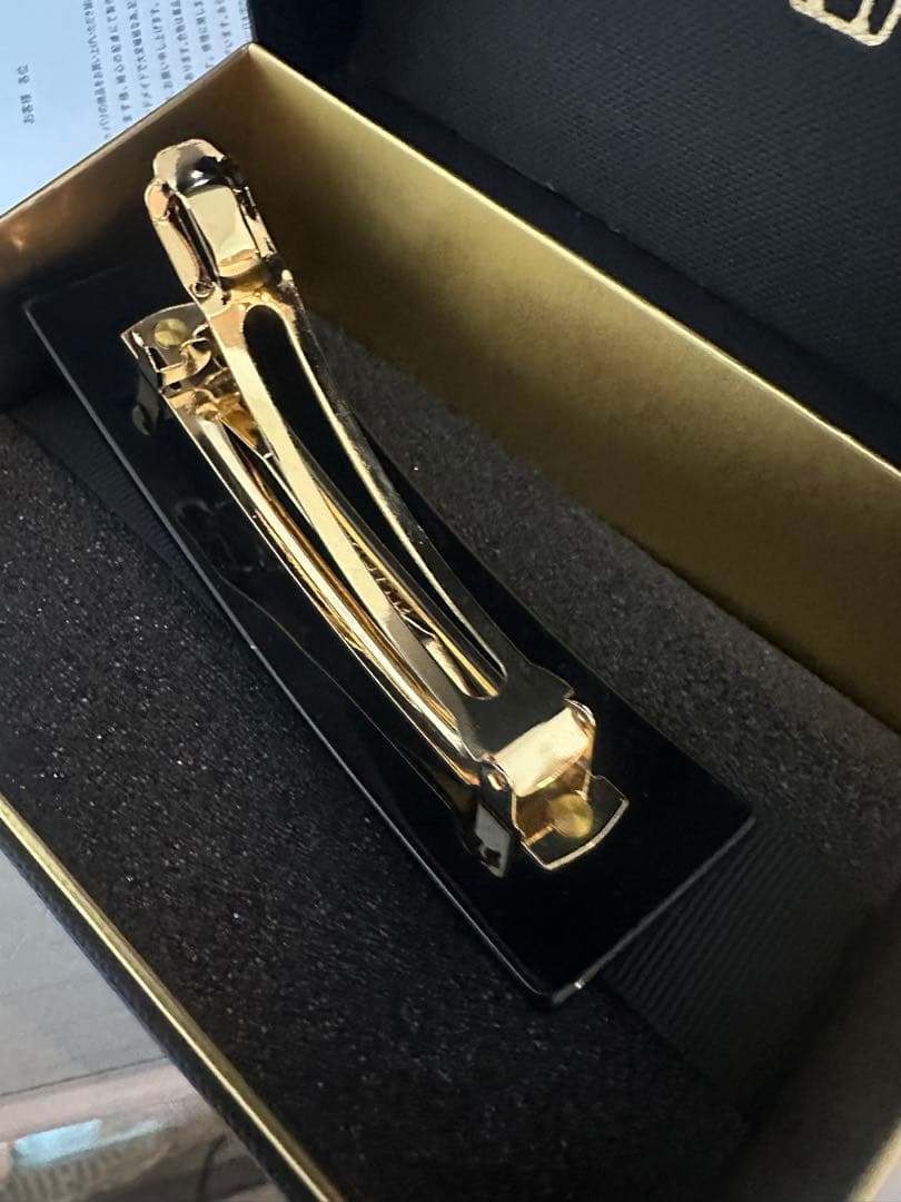 ラインストーン付きヘアクリップ