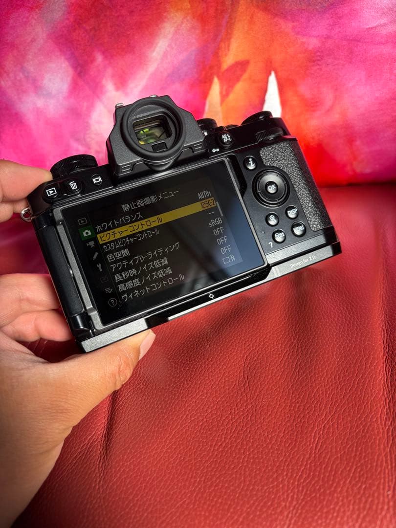 約1800ショット 別売ウッドグリップ付！nikon zfc 人気ブラック 美品