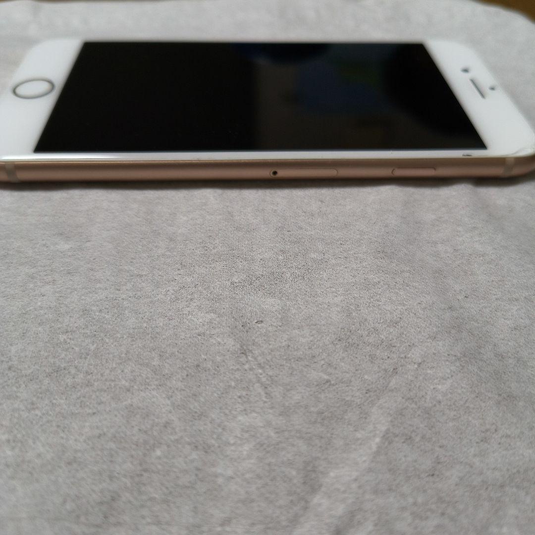 【傷、画面右上角割れ有り。】Apple iPhone 8 64GB ゴールド