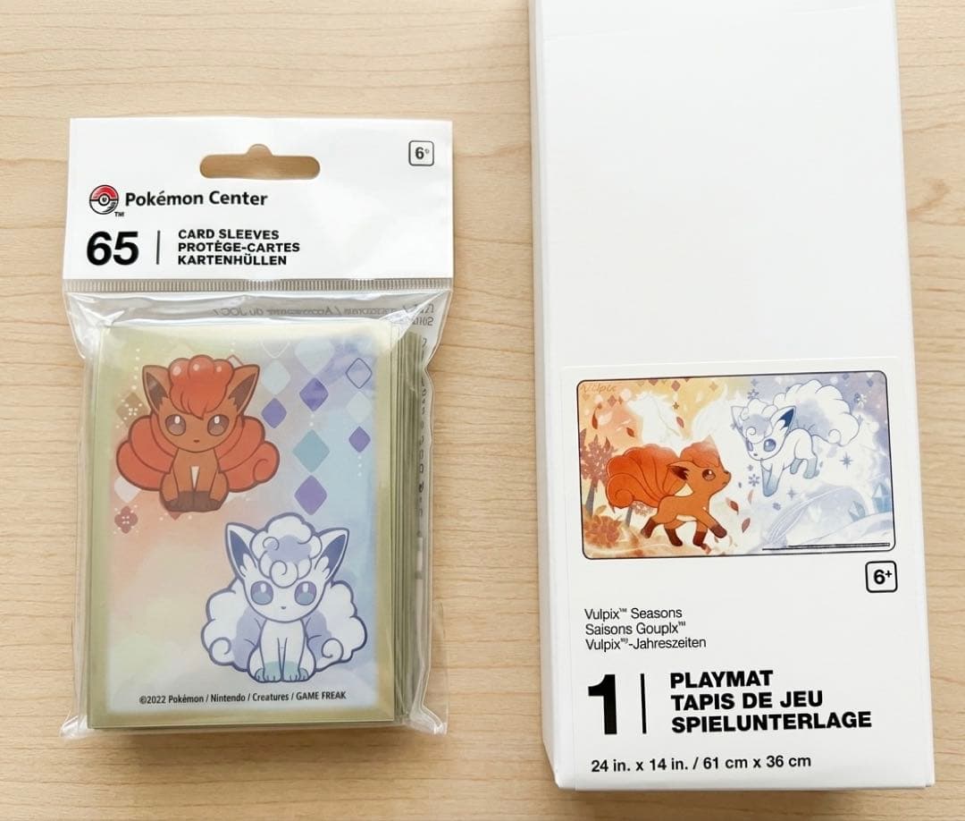 【海外ポケモンセンター限定品】ロコン&アローラロコン　デッキシールドプレイマット