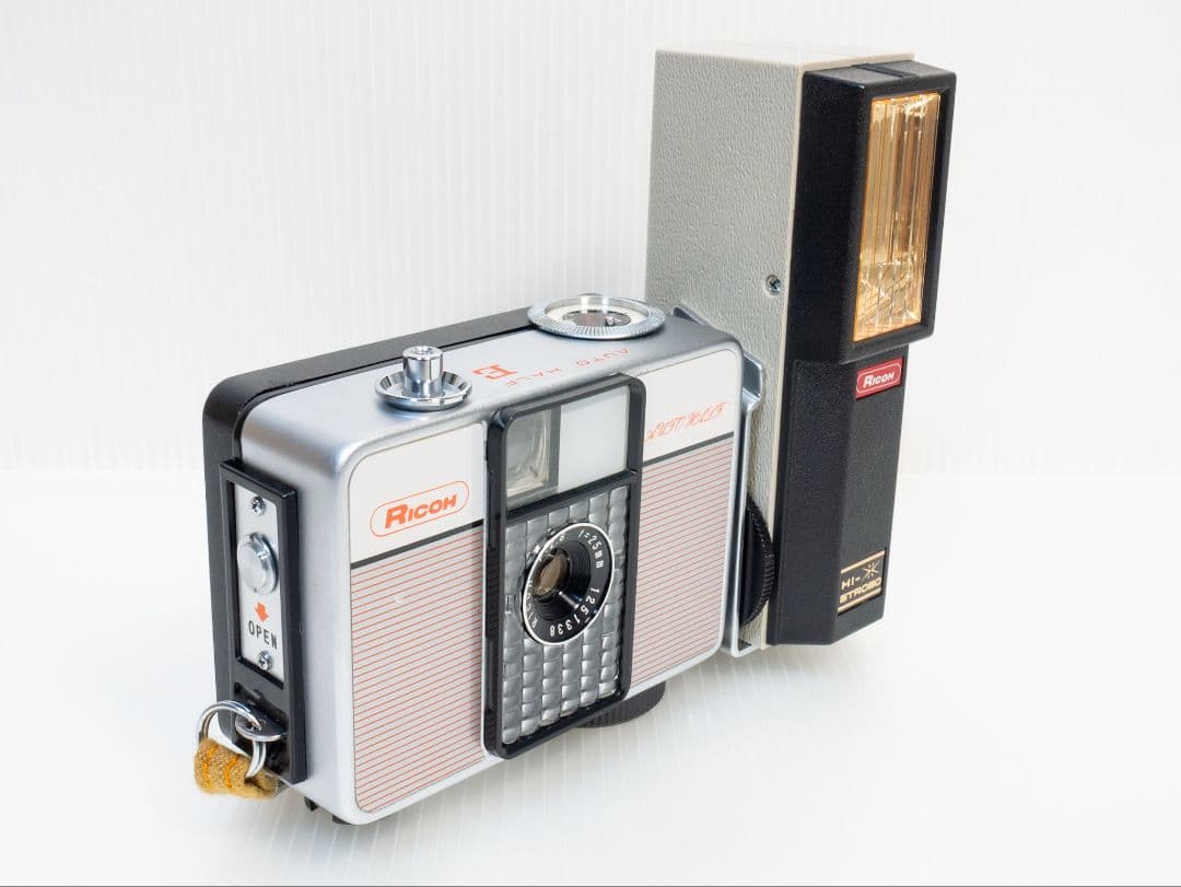 ㉔【最終値下】RICOH AUTO HALF E 「レッド 」12/31出品終了