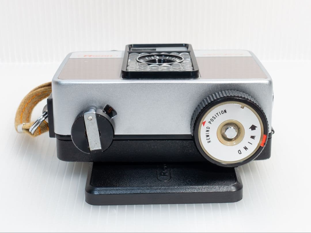 ㉔【最終値下】RICOH AUTO HALF E 「レッド 」12/31出品終了