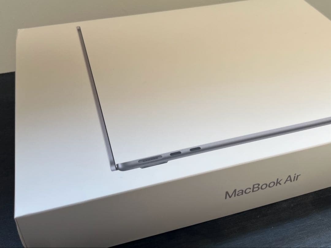 MacBook Airスペースグレイ M2/24GB/2TB SSD