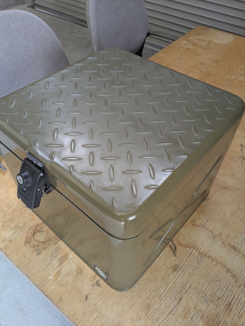 ホンダ純正 一七式特殊荷箱　オリーブグリーン