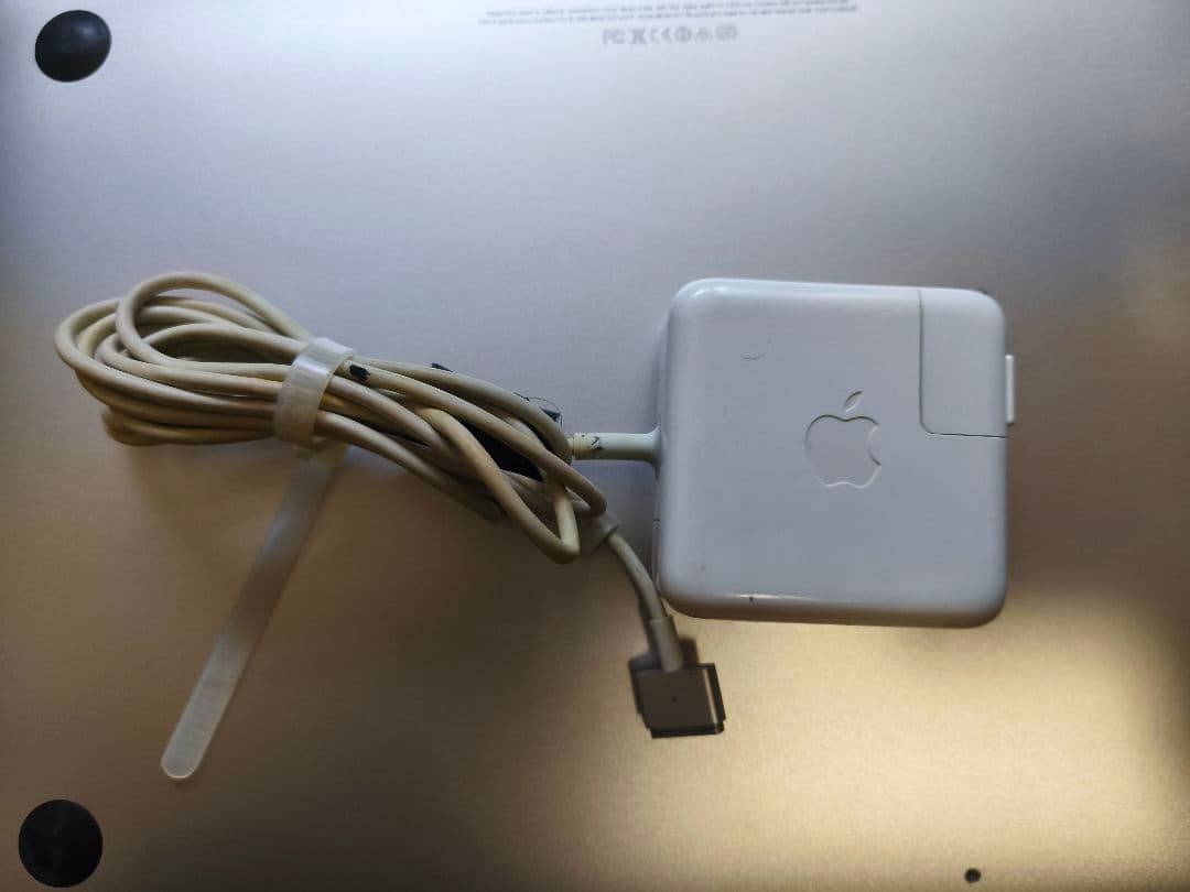 あ*い様 macbook air 2014