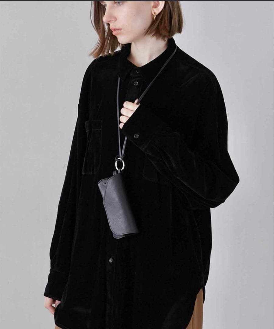 最終値下げしました！ラポドゥジェム　ベロアシャツ　ブラック