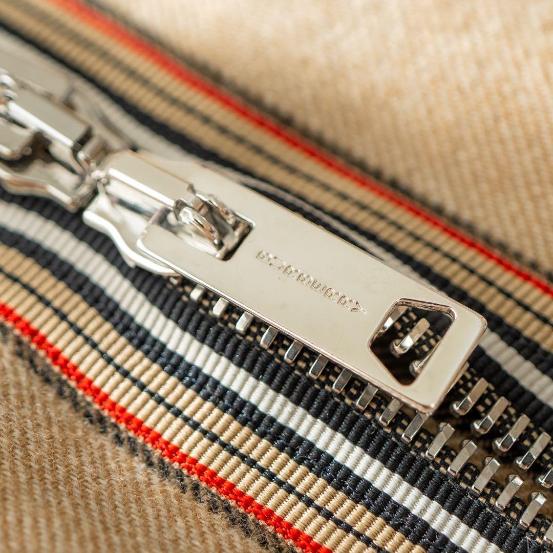 【美品】☆高級品・レア☆バーバリー☆ ノバチェックジップアップジャケット☆