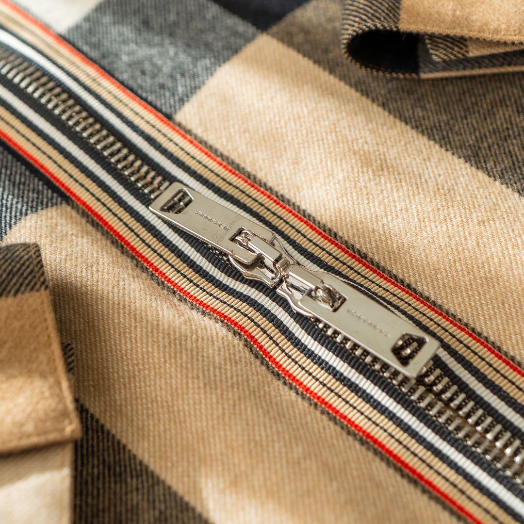 【美品】☆高級品・レア☆バーバリー☆ ノバチェックジップアップジャケット☆