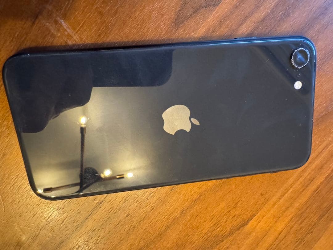 のんちゃん様　iPhone SEブラック 本体 残債&割れ無し