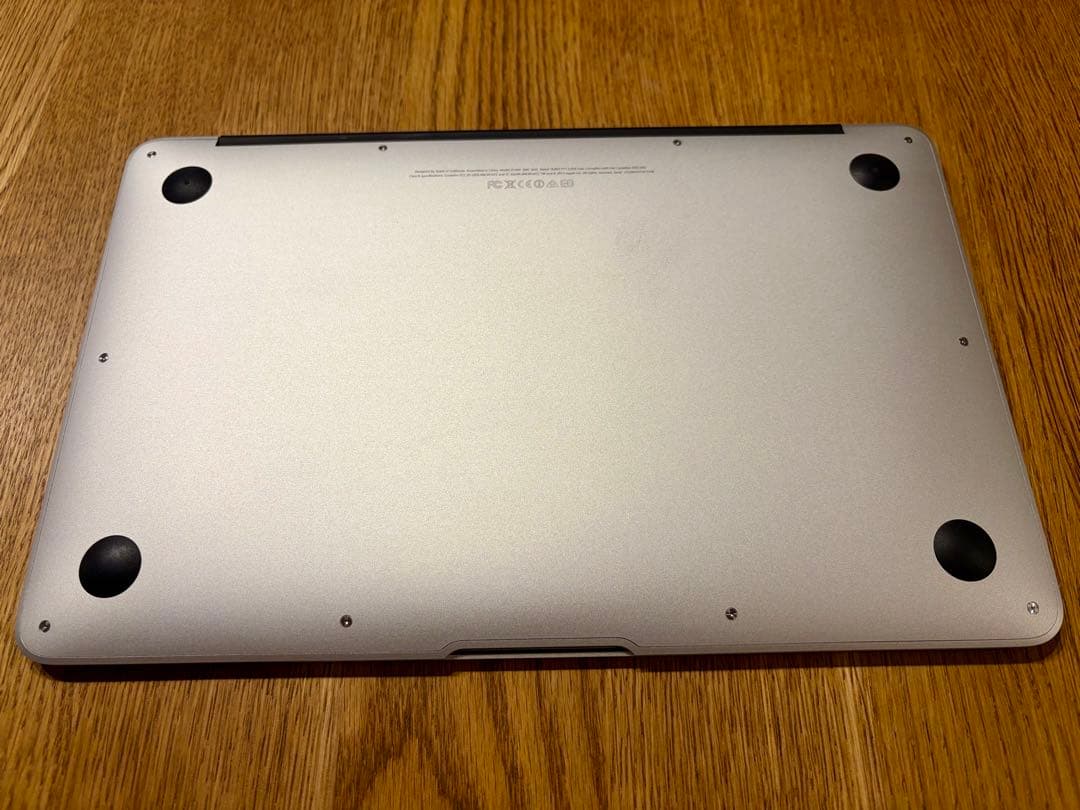 【美品】Apple MacBook Air 11インチ Early 2014